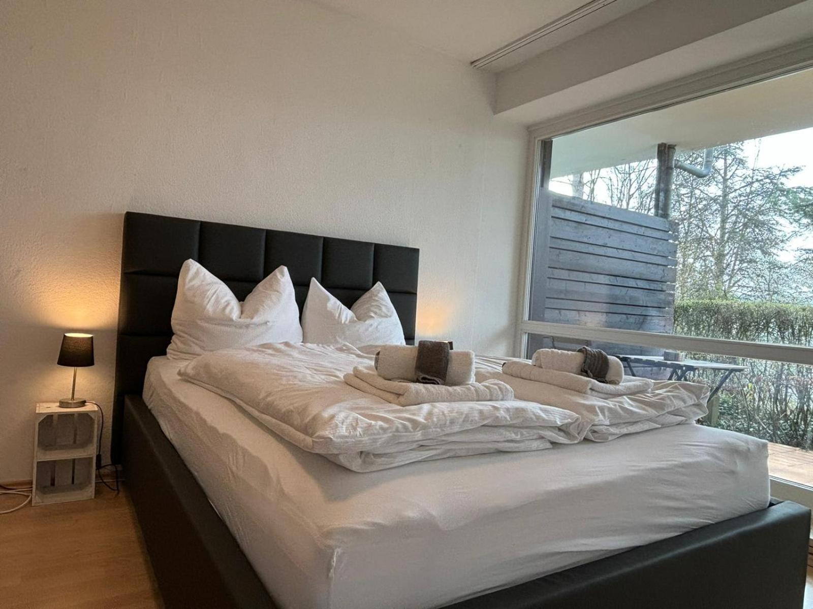 Stadtnahe Wohnung Mit Terrasse ヘーヒベルク エクステリア 写真