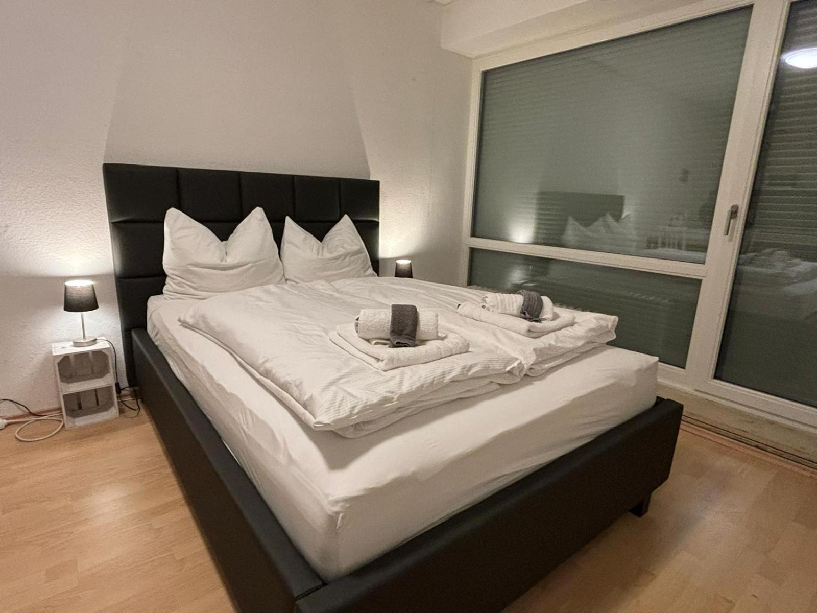 Stadtnahe Wohnung Mit Terrasse ヘーヒベルク エクステリア 写真